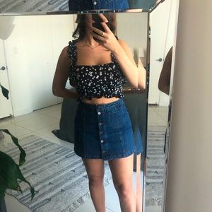 Black Tie Crop Top with Daisies